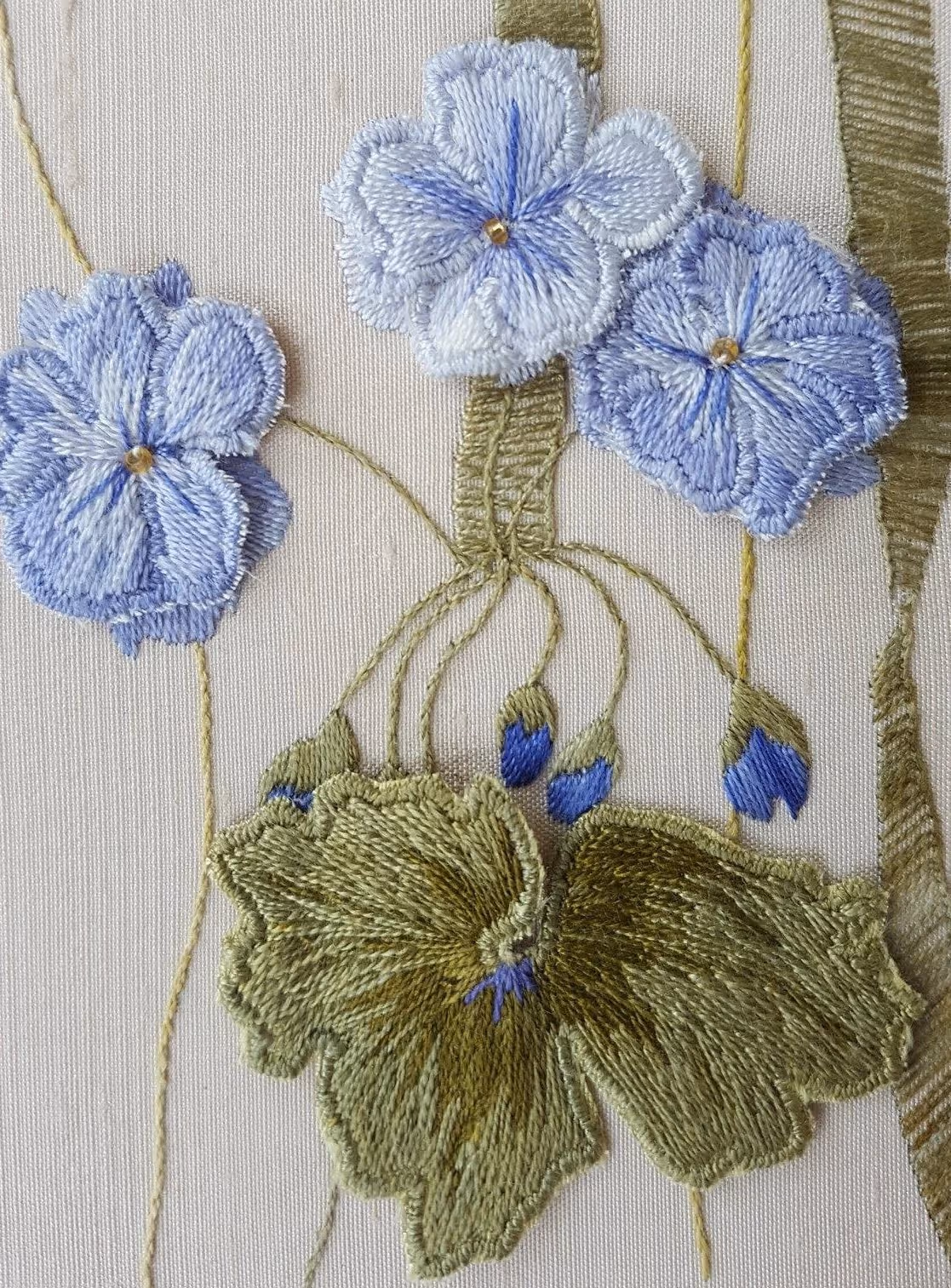 Baby Dragon at the Bottom of the Garden - view 4