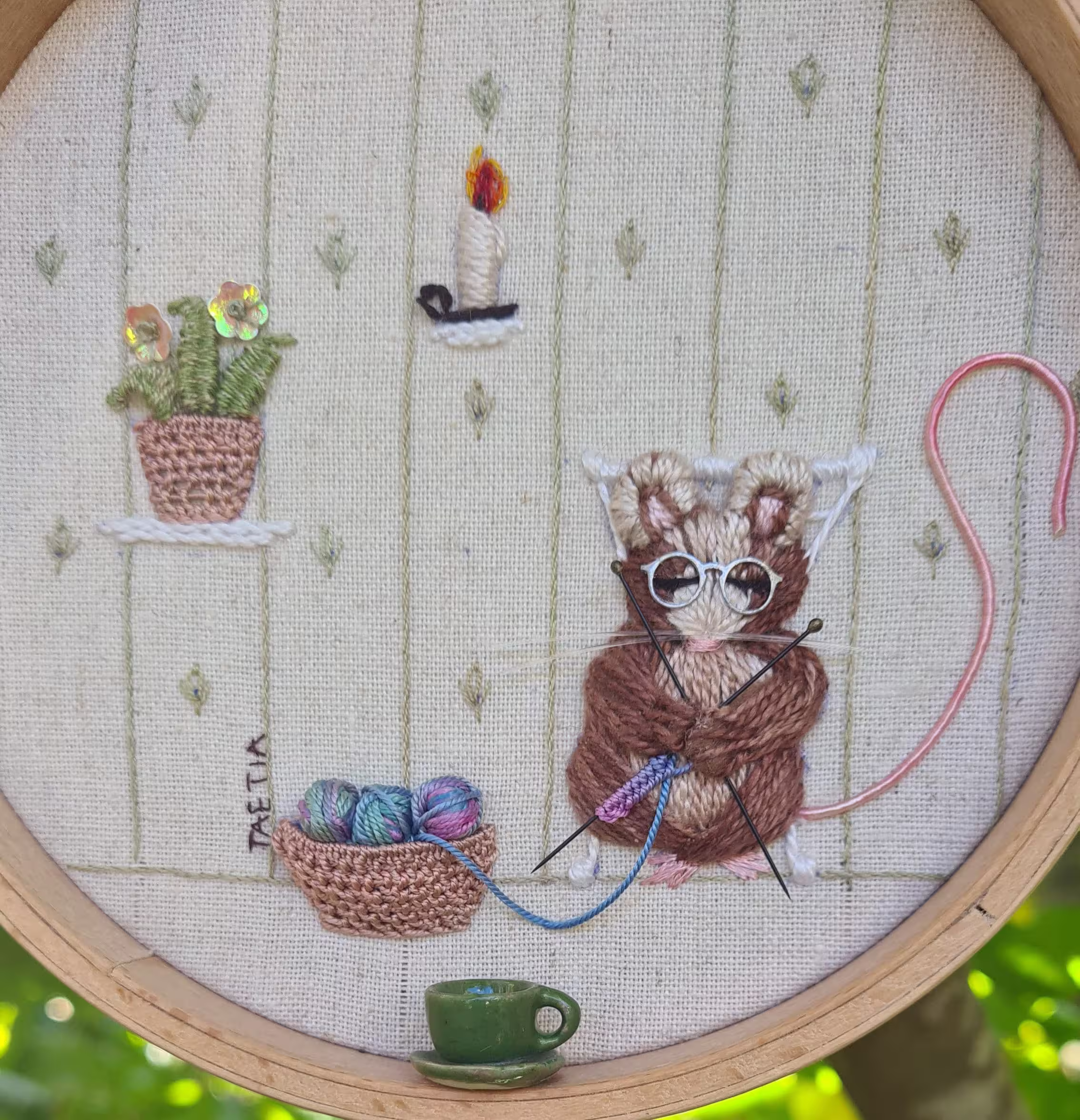 Mama Mouse Knitting - view 2